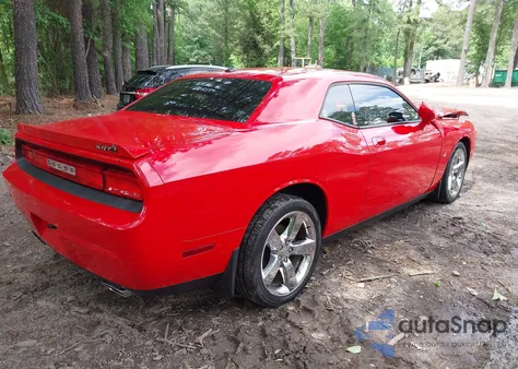 2010 Dodge Challenger R/T z USA, uszkodzony, nr VIN 2B3CJ5DT0AH160633